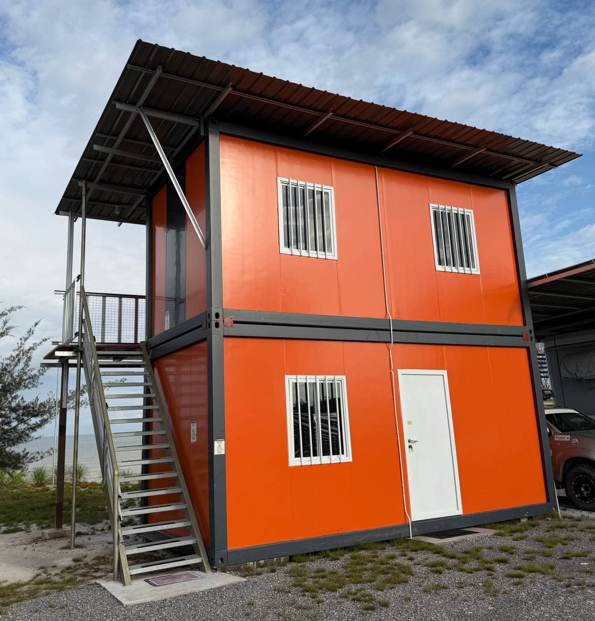 Seaside Container Room